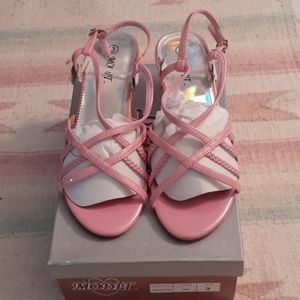 Modit pink shoes